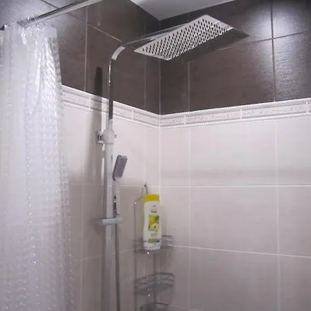 Apartment On Nezavisimosti 52 *