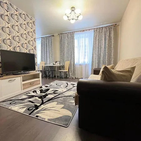 Appartamento Apartment On Nezavisimosti 52