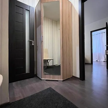 Appartamento Apartment On Nezavisimosti 52 *
