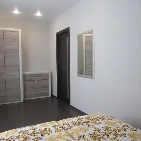 Apartment On Nezavisimosti 52 Appartamento *